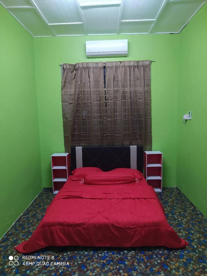 Homestay D' Tengah Bandar Куала Ромпін Екстер'єр фото