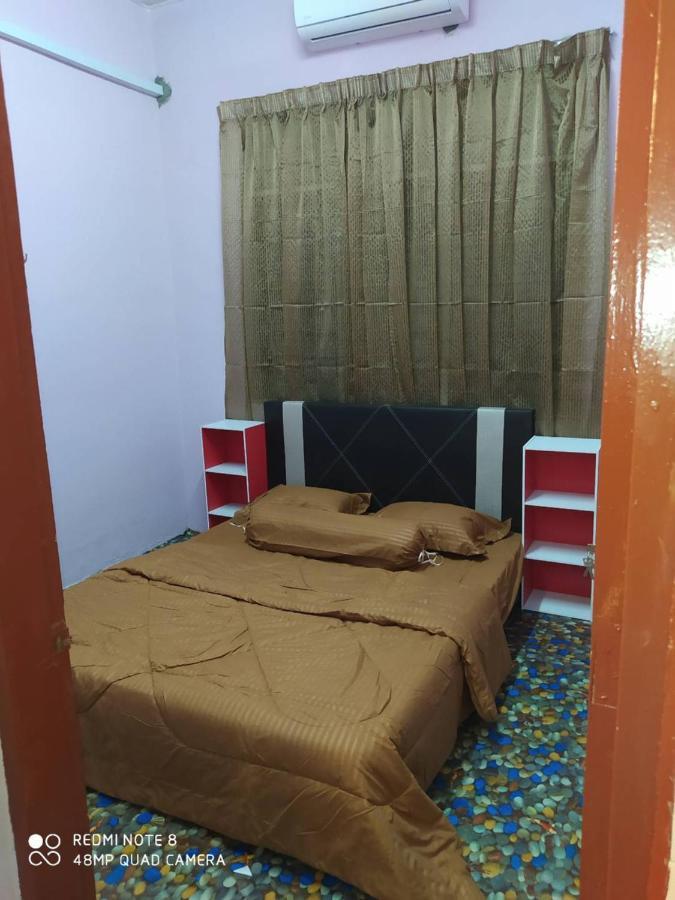 Homestay D' Tengah Bandar Куала Ромпін Екстер'єр фото