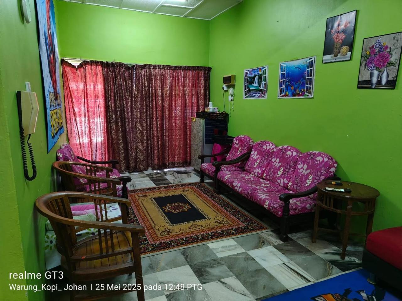 Homestay D' Tengah Bandar Куала Ромпін Екстер'єр фото